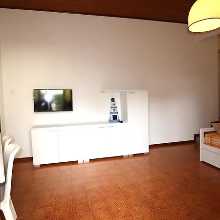 Klara 利尼亚诺萨比亚多罗